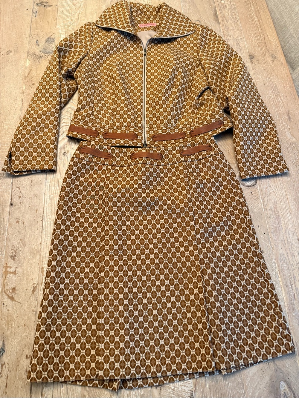 Vintage Bandolino Brown Patterned A-Line Skirt & Jacket Set 10